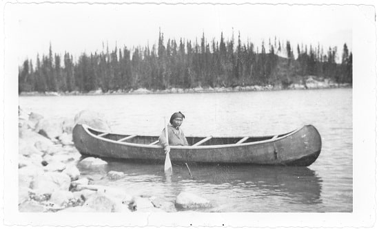 who invented the canoe