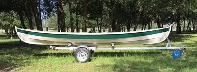 Canoe vs Rowboat